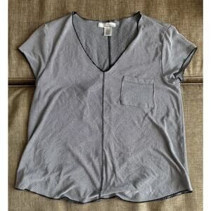 Urban Romantics Womens Size Large L Top Shirt Slouchy Striped Flowy VNeck Casual